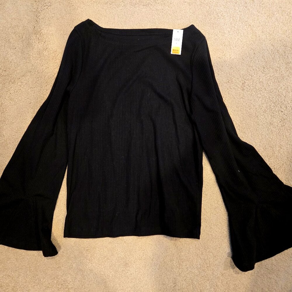 Gap NWT Black Bell Sleeve Top L